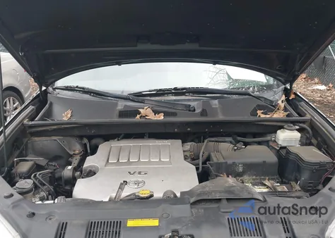 2013 Toyota Highlander Se V6 from USA, damaged, VIN 5TDBK3EH6DS248128